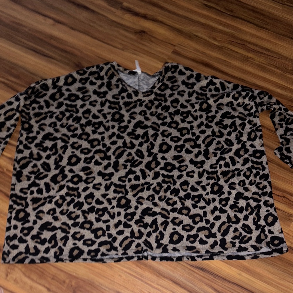 Chic Leopard Print Women's Tunic